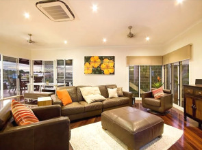 Waterfront 4brm House Cullen Bay