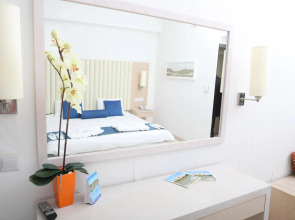 Vrissiana Boutique Beach Hotel