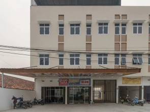 RedDoorz Plus near UIN Raden Fatah Palembang