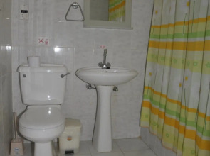 DebbieXenia Hotel Apartments