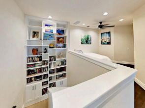 Skyline View Austin House by RedAwning