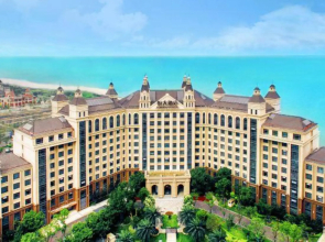 Evergrande Sea Castle Hotel(启东恒大海上威尼斯城堡酒店)