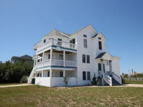 Cloud Nine - 7 Br Home