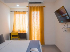 Convenient Studio Apartment At B Residence