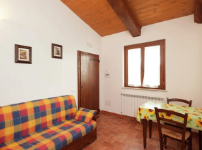 Peaceful Farmhouse in Gubbio with Swimming Pool