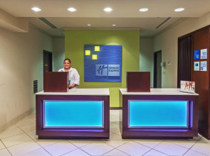 Holiday Inn Express & Suites Eagle Pass by IHG