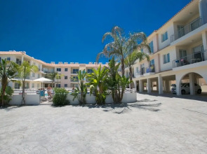 Beautiful Apartment With Communal Pool, Protaras Apartment 1287