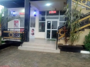 Aj'S Hotel And Suites