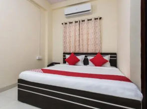 OYO 19316 Hotel Mahati