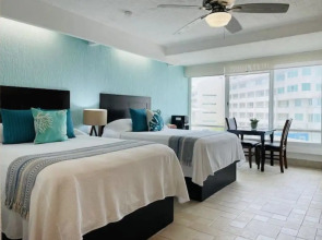 Cancun Studio Overlooking the Lagoon