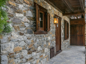 Casa Es Pletieus by Totiaran