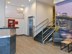 Red Lion Inn and Suites Brooklyn