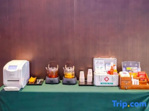 MEHOOD LESTIE Hotel (Dalian Station Zhongshan Square)