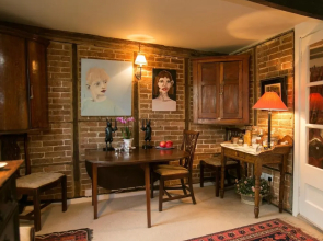 Tudor Cottage Bed & Breakfast Dorchester