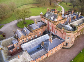 Luxury Lodge With Garden in the Grade II Listed Netherby Hall