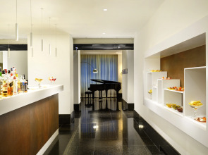 Отель Unahotels Century Milano