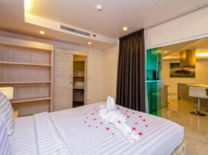 Karon Butterfly House