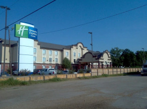 Holiday Inn Express and Suites Greenville by IHG