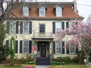 Meadows Inn Bed & Breakfast