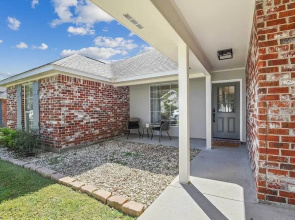Charming Baton Rouge Retreat ~ 3 Mi to Lsu!