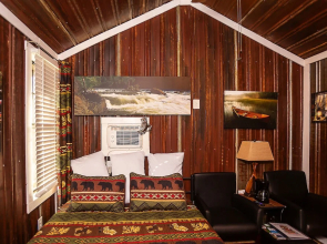 Yowie Cabin