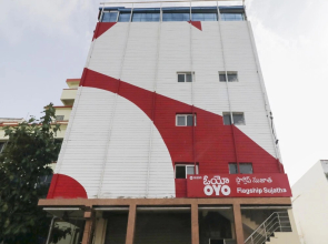 Sujatha Nirmala Convent Road by OYO Rooms