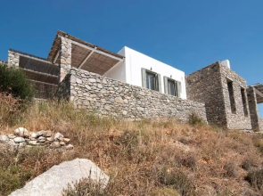 Dreamy Cycladic Luxury Summer Villa 1