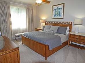 Naples Bay Resort - Naples - 1, 2 & 3 Bedroom Condos