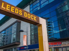 Deluxe City Apt, Riverside Canal View&free Parking