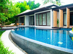 Sareeraya Villas & Suites