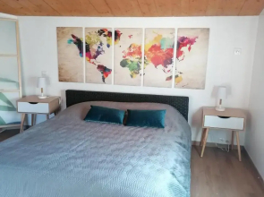 Duplex avec piscine et extérieur