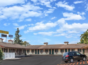 Travelodge Pioneer Villa