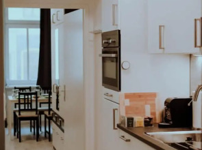 Modern City Apartment Near Central Park