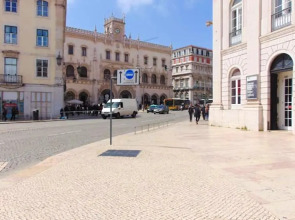 Apartment with 2 bedrooms in Almada with shared pool enclosed garden and WiFi 5 km from the beach