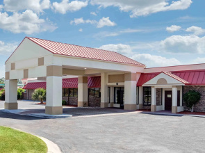 Ramada by Wyndham Santee I-95
