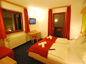 Almstube