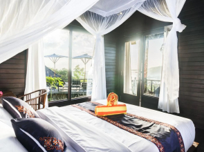 Sunrise Ocean Hut's Lembongan