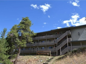 Val D'Isere Unit 315 by RedAwning