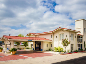 Motel 6 Austin, TX - Midtown