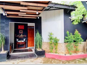 RedDoorz Plus near Alun Alun Sumenep