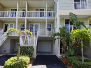 573 Little Harbor