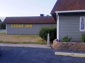 Cedar Inn