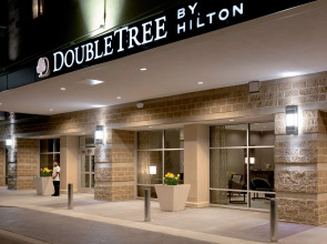 DoubleTree by Hilton Evansville