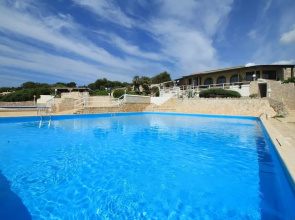 La Vela Pool Residence