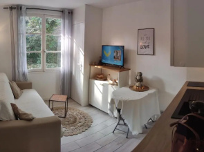 Charmant Studio