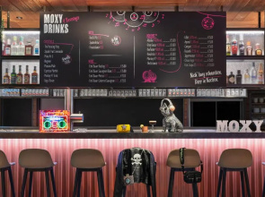 Moxy Hamburg City