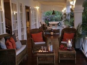 Villa Kessi - Beautiful Caribbean Style Family Villa 3 Bedroom Villa by RedAwning