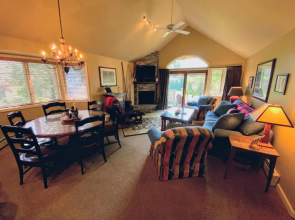 F8 Luxurious Mt Washington Hotel Golf Course Home Wifi Cable Air Conditioning