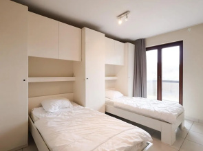 Apartment With Terrace and Side sea View