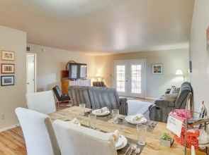 5 Mi to Dtwn: Tucson Townhome w/ Pool Access!